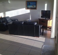Christies No 1 Esplanade - Getaway Accommodation
