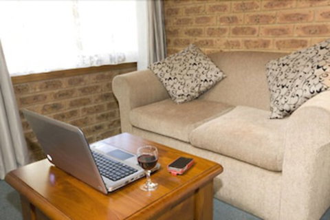 Beechworth Carriage Motor Inn - Getaway Accommodation 7