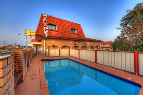 Midlands Motel - Getaway Accommodation 4