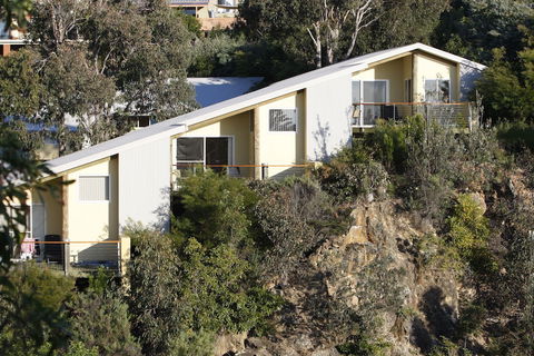 Tathra Beach House Apartments - Getaway Accommodation 4