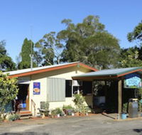 Lake Eacham Tourist Park  Self Contained Cabins - Getaway Accommodation