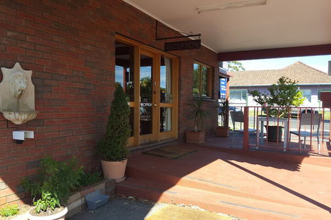 Hepburn Springs Motor Inn - Getaway Accommodation 1