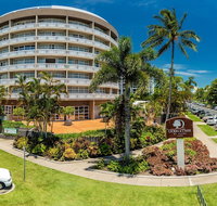 DoubleTree by Hilton Hotel Cairns - Getaway Accommodation
