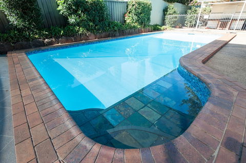 Jacaranda Place Motor Inn - Getaway Accommodation 2