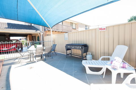 Jacaranda Place Motor Inn - Getaway Accommodation 3