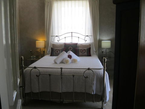 Heritage Guesthouse - Getaway Accommodation 4