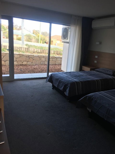 Rainbow Motel - Getaway Accommodation 2