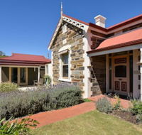 Trafalgar Premium Vintage Suites - Getaway Accommodation