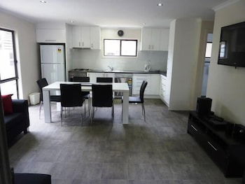 Garden Of Eden Caravan Park - Getaway Accommodation 3