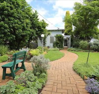 Jacaranda Guest House - Getaway Accommodation