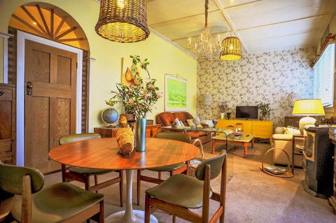 Cromwell House - Getaway Accommodation 4