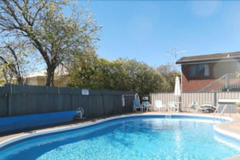 Harbour Lights Holiday Units - Getaway Accommodation 0