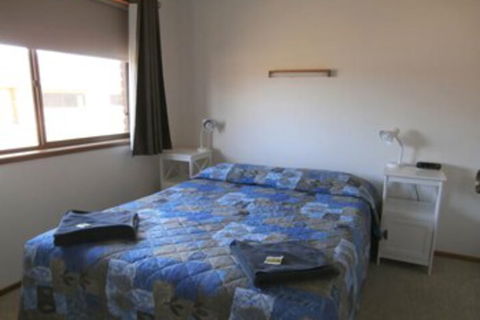 Harbour Lights Holiday Units - Getaway Accommodation 7