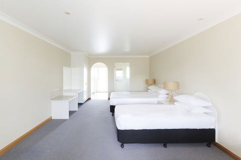 Harbourview House - Getaway Accommodation 7