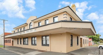 Grand Central Accommodation B&B Cobden - Getaway Accommodation 1