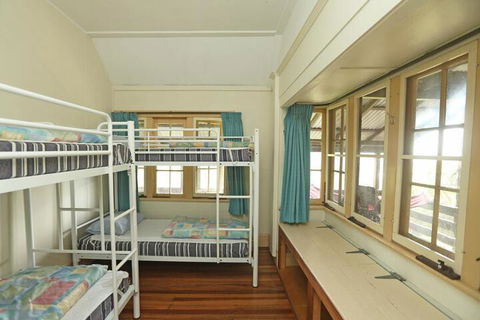 Sydney Pittwater Eco YHA - Getaway Accommodation 6