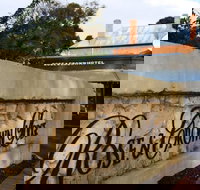 Rose  Crown Hotel - Getaway Accommodation