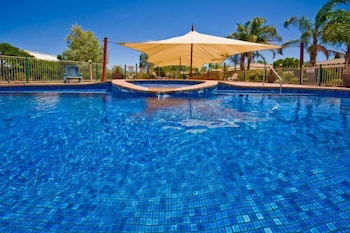 Paradise Lakes Motel - Getaway Accommodation 0