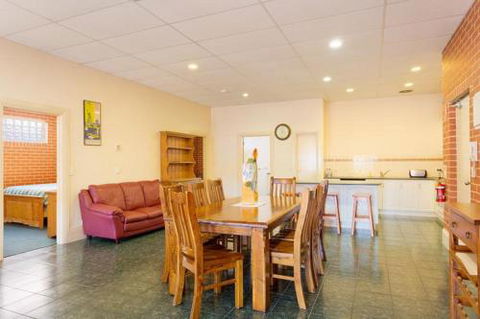 Holiday On Mostyn - Getaway Accommodation 0