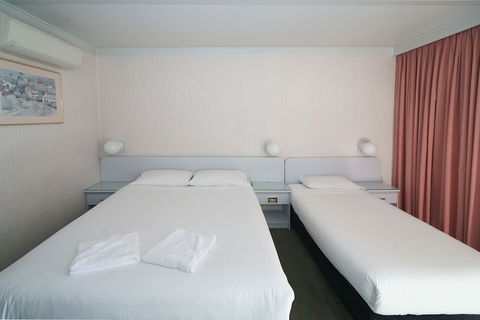 Olympia Motel - Getaway Accommodation 5