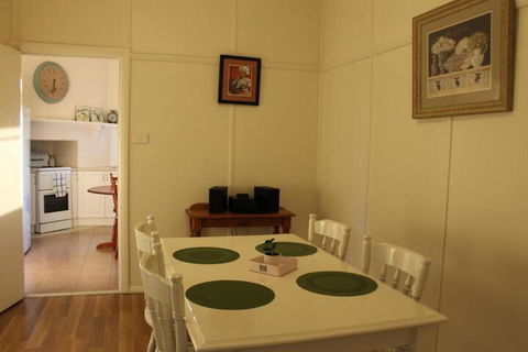 Trefolly Olive Cottage - Getaway Accommodation 4