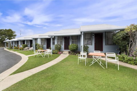 Canberra Ave Villas - Getaway Accommodation 0