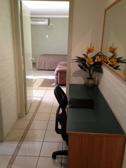 Francis Phillip Motor Inn - Getaway Accommodation 6
