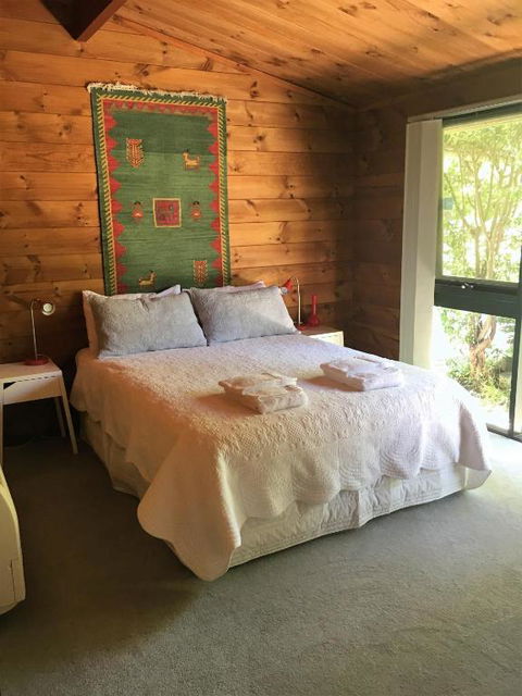 Hilltop - Getaway Accommodation 4