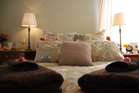 Highclaire House Bed & Breakfast - Getaway Accommodation 0