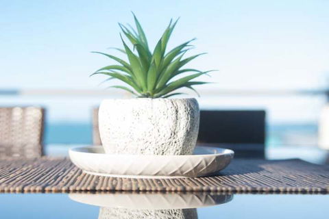 Hydeaway Bay Beach House - Getaway Accommodation 3