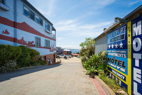 Heritage House Motel & Units - Getaway Accommodation 2