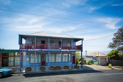 Heritage House Motel & Units - Getaway Accommodation 0