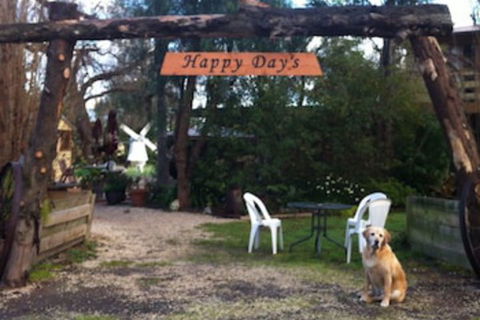 Happy Days Accommodation - Getaway Accommodation 0