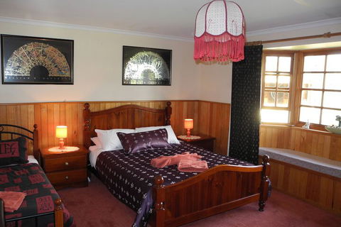 Happy Days Accommodation - Getaway Accommodation 5