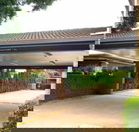 A Raceview Motor Inn - Getaway Accommodation