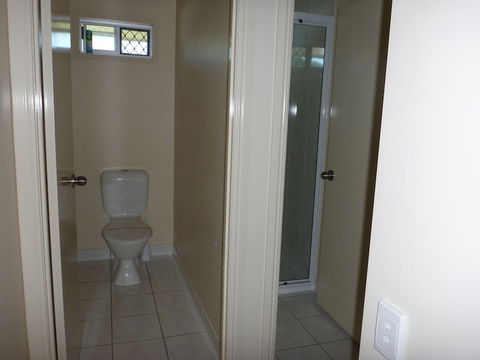 Emu Park Motel - Getaway Accommodation 2