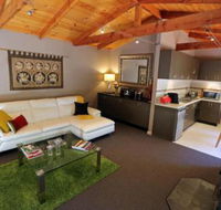 Mirkwood Forest Self contained Spa Cottages - Getaway Accommodation