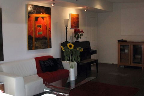 Harmony Bed & Breakfast - Getaway Accommodation 7