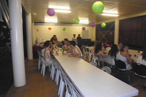 Emus Beach Resort - Getaway Accommodation 2