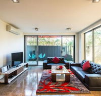 Orange Serviced Apartment - Getaway Accommodation