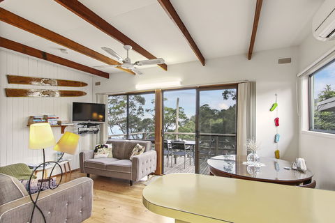 Jetty Road Retreat - Getaway Accommodation 5