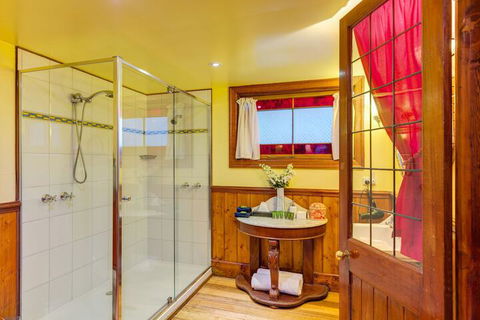 Arcadia Cottages - Getaway Accommodation 6