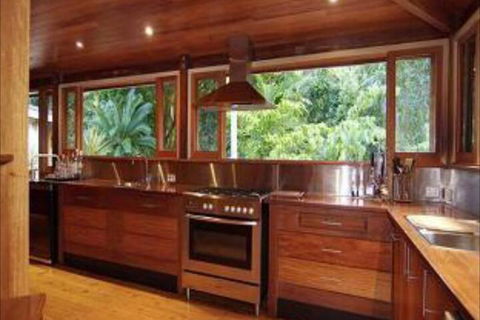 Port Douglas Valley Retreat - Getaway Accommodation 6