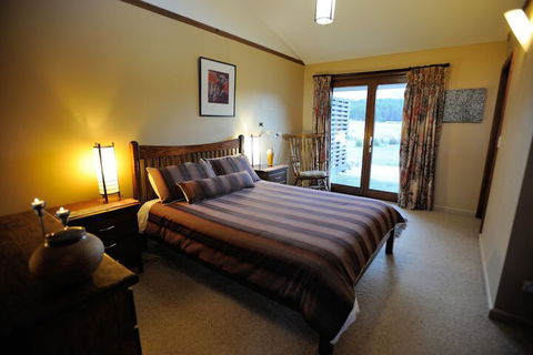 Forest Walks Lodge - Getaway Accommodation 5