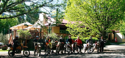 Harrietville Snowline Hotel - Getaway Accommodation 0