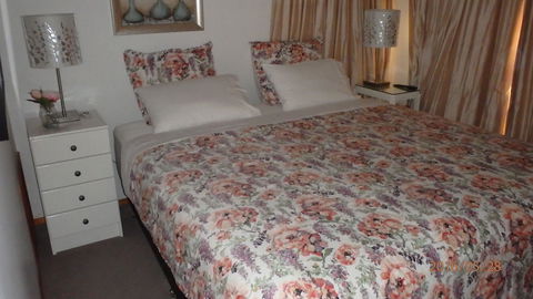 Linley House Bed & Breakfast - Getaway Accommodation 3