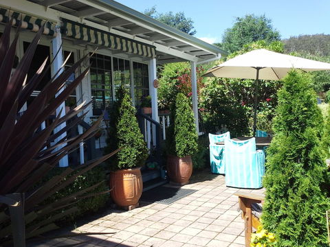 Hillside Bed & Breakfast - Getaway Accommodation 3