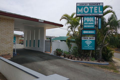 Aspley Sunset Motel - Getaway Accommodation 3