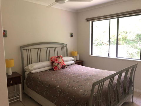 Honeybee House - Getaway Accommodation 1