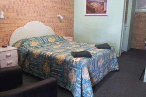 Tiaro Motor Inn - Getaway Accommodation 4